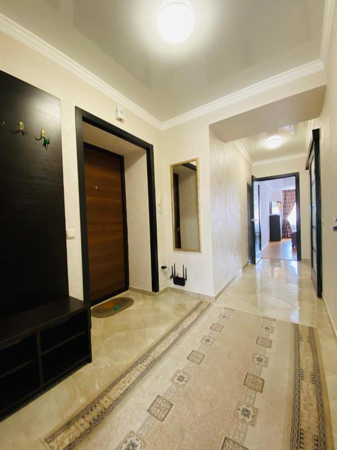 Центр. Поруч Парк Та Став Leilighet Ternopil Eksteriør bilde
