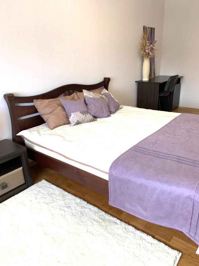 Центр. Поруч Парк Та Став Leilighet Ternopil Eksteriør bilde